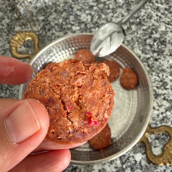 Migros Ankamall Şahin Sucukta Plastik Parçalar Tespit Edildi