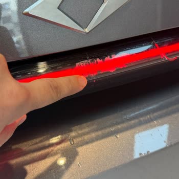 Teslim Aldığım Yeni Togg Araçta Stop Lambası Çatladı, Servis Bir Ay Sonrasına Ertelendi