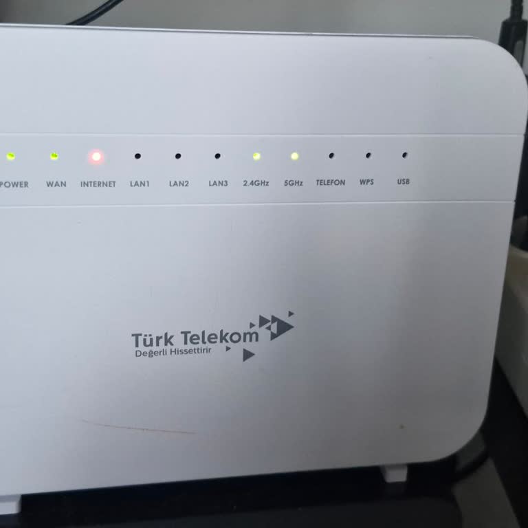 Sürekli İnternet Kesintileri Ve Çözüm Eksikliği Üzerine Şikayet