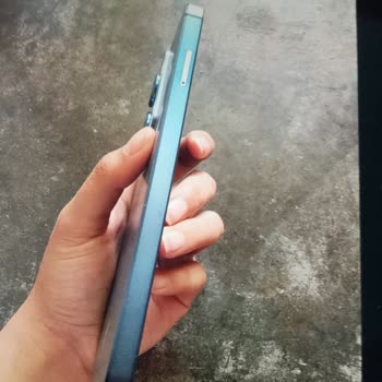Garanti Yanıltması Ve Zorla Düşük Kaliteli Telefon Verilmesi
