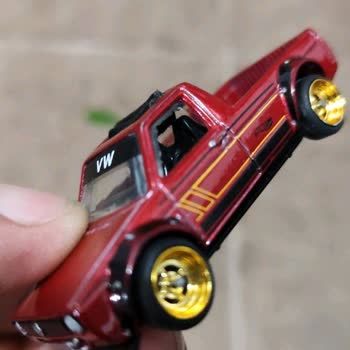 Hot Wheels Corvette Oyuncağında Boya Çıktı Ve Tampon Yamuk