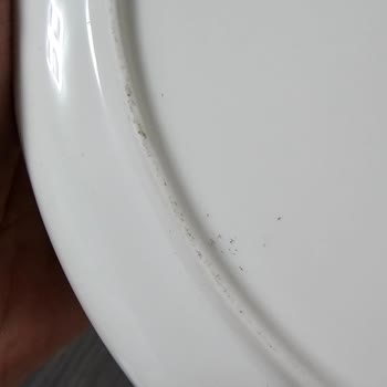 Karaca Mağazasından Defolu Takım Ve Çözüm Talebi