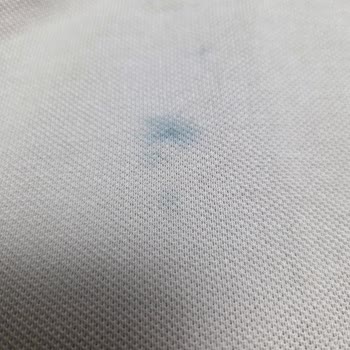 Rize Şimal AVM'de Polo Tişörtte Logo Boya Sızıntısı Ve İade Reddi