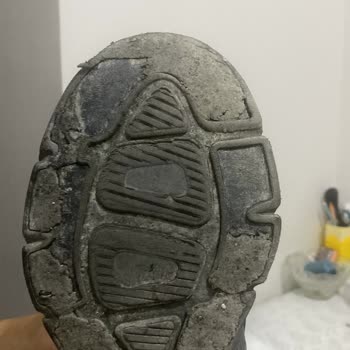 Skechers Ayakkabısının Tabanı Kısa Sürede Aşındı, Değişim İstiyorum
