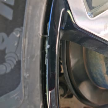 KRM Lastik Garantili Lastik Değişiminde Jantlarım Çizildi Ve Telafi Edilmedi