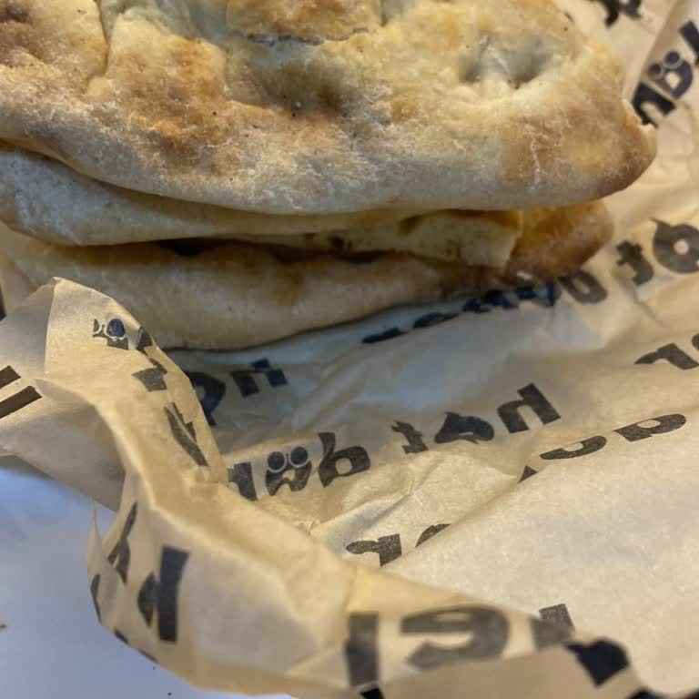 Eksik İskender Ve Tereyağlı Ekmek, Telefonların Kapalı Olmasıyla Artan Mağduriyet
