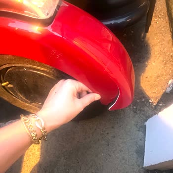 Kırık Ve Paslı Çamurlukla Teslim Edilen Elektrikli Motor Değişim Sözleri Tutmadı