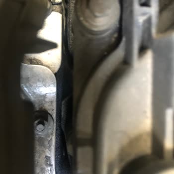 Peugeot Rifter Motor Yağ Kaçağı Ve Eksantrik Zinciri Sorunu İçin Üretim Hatası Kabulü Ve Ücretsiz Onarım Talebi