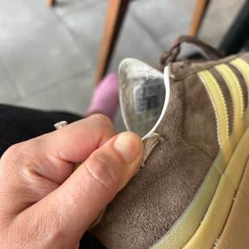 Gazelle Bold Ayakkabısında Dikiş Açması Ve Deri Yırtılmasıyla Hayal Kırıklığı