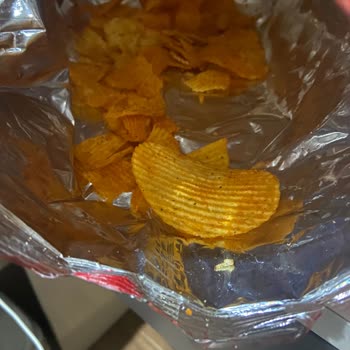 BİM Cips Paketi İçinde Kurt Bulunması Marka Güvenine Darbe Vurdu