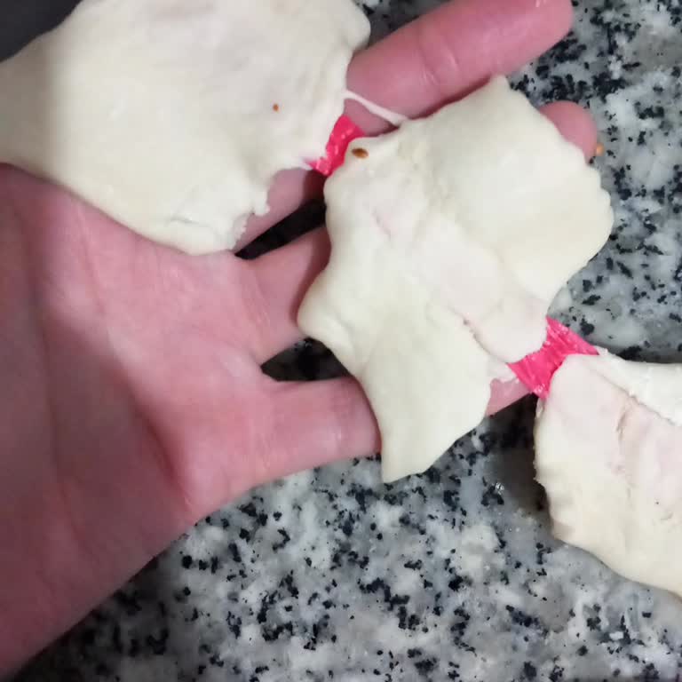 A101 Milföy Hamurunda Plastik Parça Tespiti Ve İade Talebi
