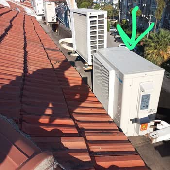 Daikin Yetkili Servisin Hatalı Montajı, Çatı Üzerinde Ayaksız Dış Ünite Ve Ek Masraflar