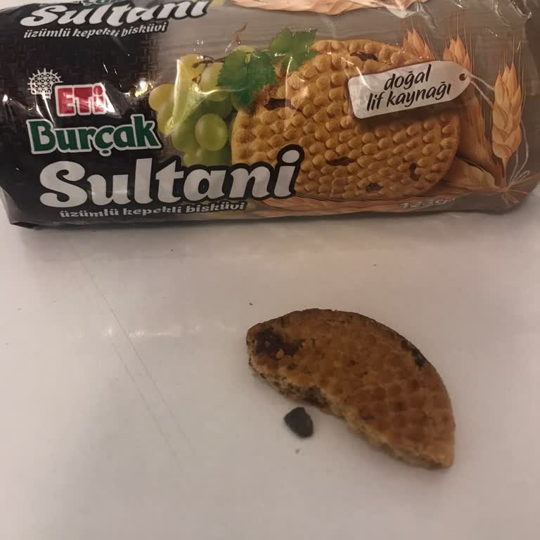 Eti Yulaflı Sultani Ürününde Sert Yabancı Madde Çıktı, Dişime Yakın Kırılma Riski