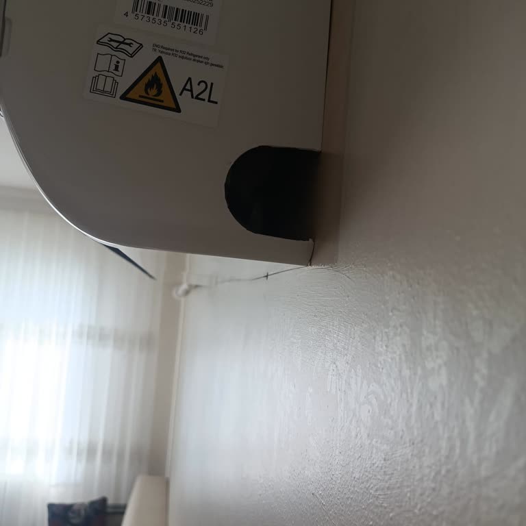 Montaj Hatası Nedeniyle Dış Plastik Parçada Kocaman Delik, Ücretsiz Değişim Talebi