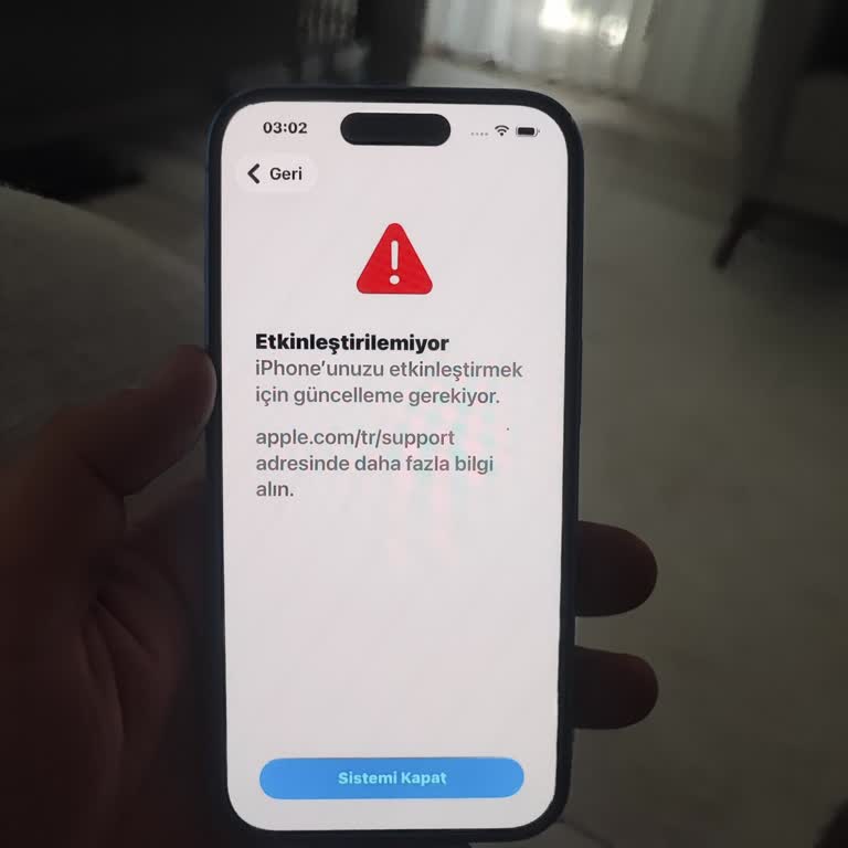 Apple Servisi Şebeke Sorununu Darbeyle Bağlayıp Yüksek Ücret Talep Etti, Telefonu Çalışmaz Bıraktı
