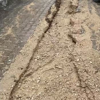 Su Kesintileri Ve Kazı Çalışmaları İlçede Günlük Hayatı Mahvetti