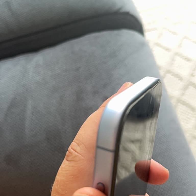 İphone 17 Model Cihazda Kasa Ve Kaplama Soyulması