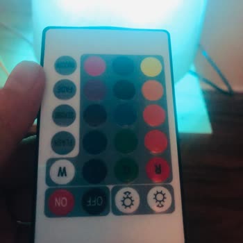 Kumandası Çalışmayan RGB LED Ampul İçin İade Reddi Ve Güven Sorunu
