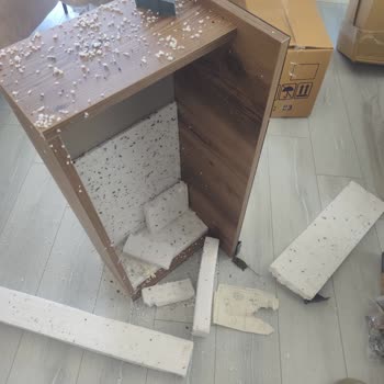 Modalife Mobilya’da Eksik Ve Hasarlı Parçalar Bir Ay Boyunca Çözülmedi