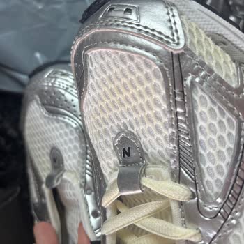 Defolu New Balance Ayakkabı Ve İade Talebine Cevapsız Yanıt
