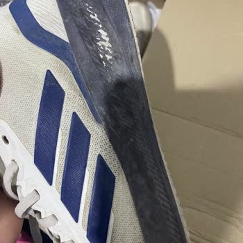 Adidas Runfalcon Ayakkabısında Üretim Hatası, Trendyol İade Talebini Reddetti