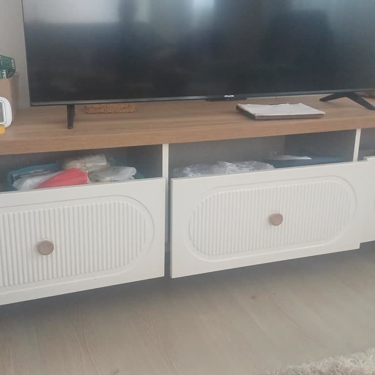 Eksik Ve Defolu Mobilya Parçaları İçin Sürekli Oyalama Ve Sorumluluk İhmalı