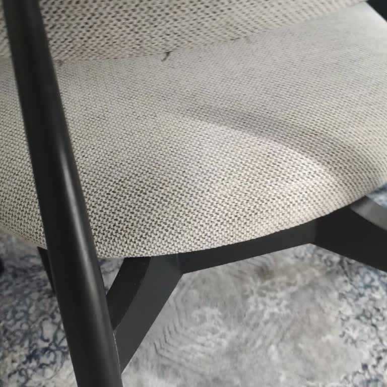 Doğtaş Sandalyelerde Üretim Hatası Ve Garanti Sürecinde Cevapsızlık