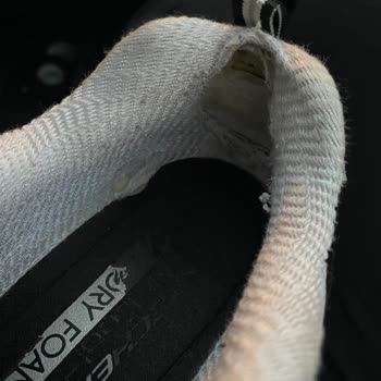 Skechers D’Lites Ayakkabısının İç Topuk Deformasyonu Üretim Hatası Olarak Değerlendirilmemesi