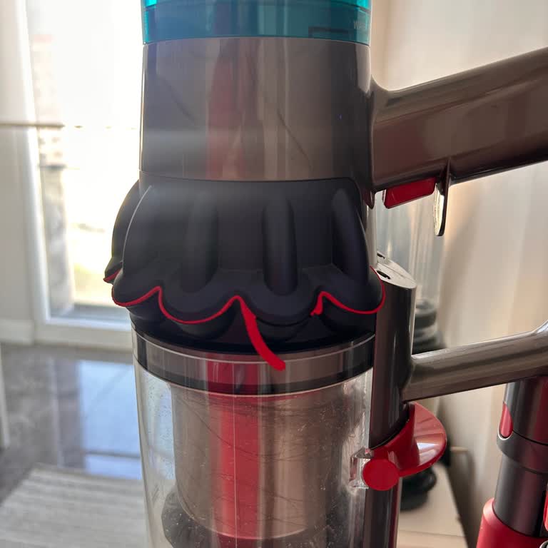 Dyson V15 Süpürgede Kırılan Silikon Contası Ve Seri Numarası Hatası