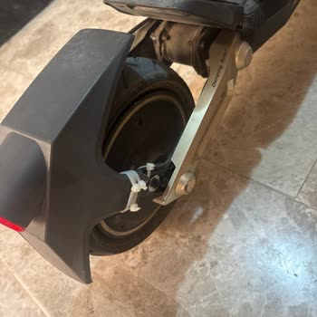 Yüksek Tamir Ücreti Sonrası Scooter Hâlâ Arızalı, Parçalar Kırık Ve Şarj Aleti Gönderilmedi