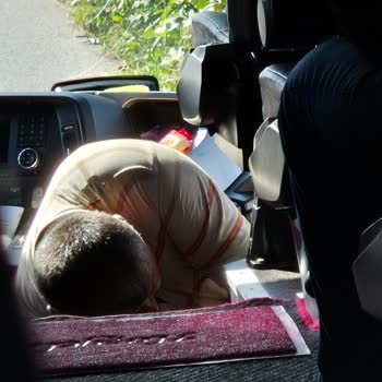 Mola Verilmeyen Ve Yolcular İçinde Araç Muayenesi Yapılan Otobüs Seyahati