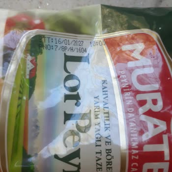 Muratbey Lor Peynirinde Siyah Parçalar Ve Kötü Koku