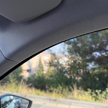 Skoda Kamiq İç Döşemenin Tüylenme Ve Deformasyon Sorunu Garanti Kapsamında Çözülmeli