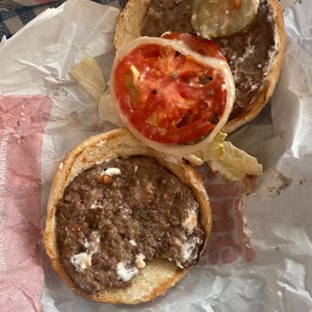 Burger King’de Isırılmış Köfte Ve Hijyen Sorunu