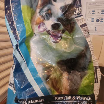 Carrefour’da Jetix Kuzu Etli Köpek Maması Yanıltıcı Tavuk Ciğeri Aroması İçeriyor