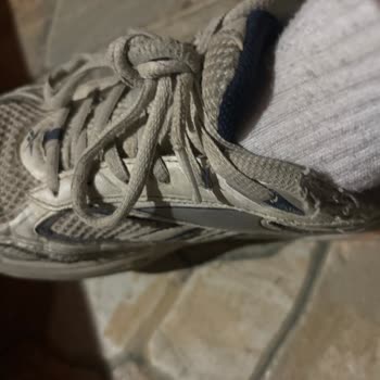 Reebok Ayakkabısının Kısa Sürede Dikiş Patlaması Ve Ücret İadesi Talebi