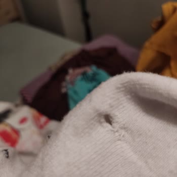 Çamaşır Makinesinin Kıyafetleri Delmesi Ve Yetkili Servisin Çözüm Bulamaması