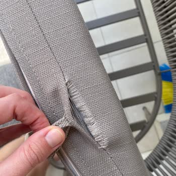 Masa Sandalye Home'da Dikiş Ve Renk Sorunlarıyla Uzun Süreli Mağduriyet