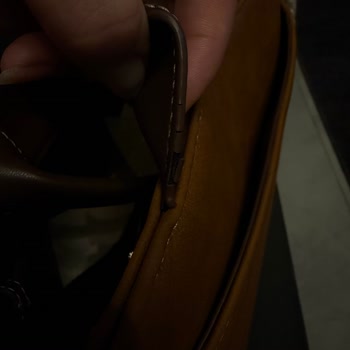 DKNY Çantamın Sap Dikişinde Yırtılma Ve Mağaza Cevapsızlığı