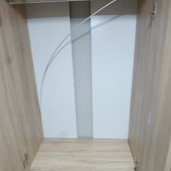 Eksik Kapı Kulpları Ve Yanlış Arka Kapak Nedeniyle Dolap Kurulumu Tamamlanamıyor