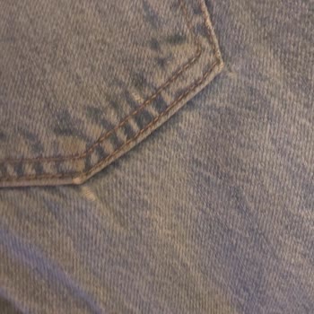 Kısa Sürede Yıpranan Kot Pantolon Ve Açıklanmayan İkinci Kalite