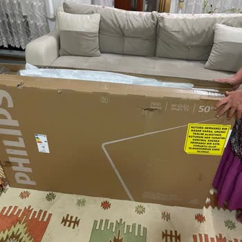 Philips Televizyonunun Kargo Teslimatında Kırık Ekran Ve Sorumluluk Reddi
