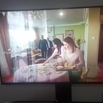 Vestel Smart TV Ekranında Çizgiler Çıkıyor!