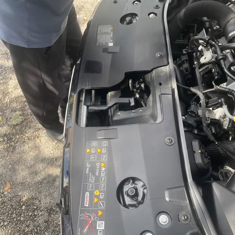 Dacia Sandero Stepway’da Bilinen Kırılma Sorunu Garanti Dışında Ve Uzun Bekleme Süresi Mağdur Ediyor