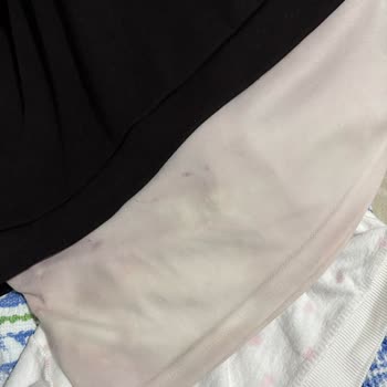 Düşük Sıcaklıkta Yıkamada Renk Kaçması Ve Boya Lekenin Gömlek Bölümünü Kaplaması