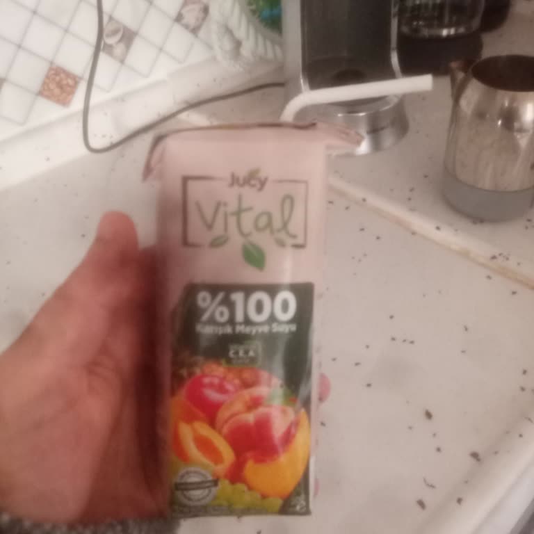 Tarih Geçmemiş Olmasına Rağmen Bozuk Meyve Suyu Çocuk Sağlığını Tehdit Ediyor