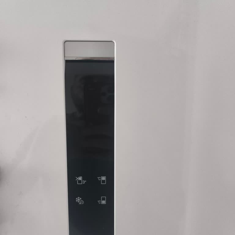 İki Ay İçinde Arıza Yapan Yeni Buzdolabımın Değişim Talebi Reddedildi