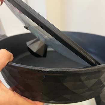 Karaca Bio Diamond Tencerede Kaplama Dökülmesi Ve Sağlık Riski