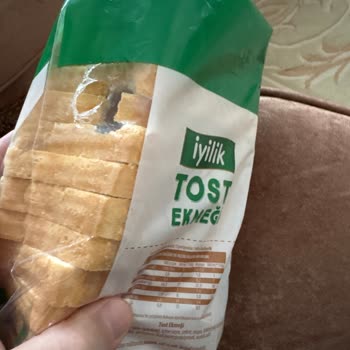 İyilik Tost Ekmeğinde Delinmiş Ambalaj Ve Hijyen Sorunu