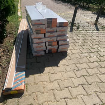 Koçtaş Nakliye Ücreti Ödedik, Ürünler Bahçeye Bırakıldı Ve Yardım Gelmedi